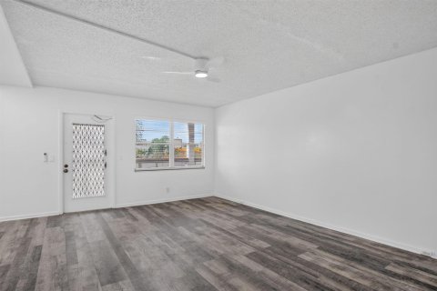 Copropriété à vendre à Boca Raton, Floride: 2 chambres, 81.75 m2 № 2254404 - photo 10