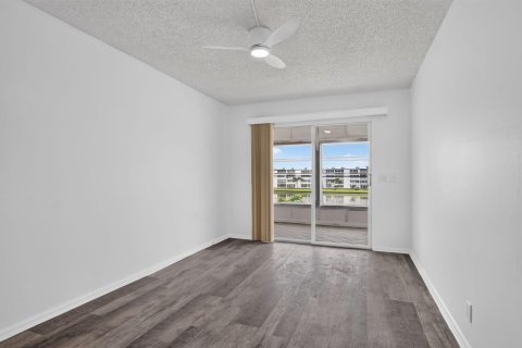 Copropriété à vendre à Boca Raton, Floride: 2 chambres, 81.75 m2 № 2254404 - photo 17