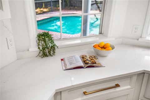 Casa en venta en Belleair, Florida, 5 dormitorios, 337.61 m2 № 1673494 - foto 12