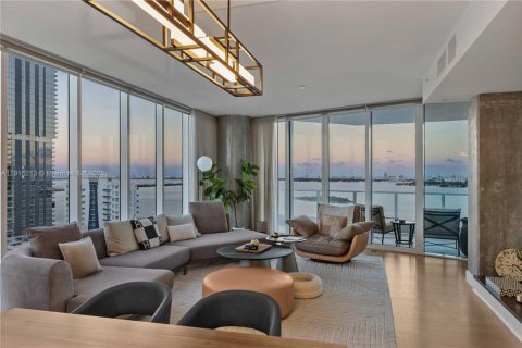 Copropriété à vendre à Miami, Floride: 2 chambres, 147.53 m2 № 1973581 - photo 5