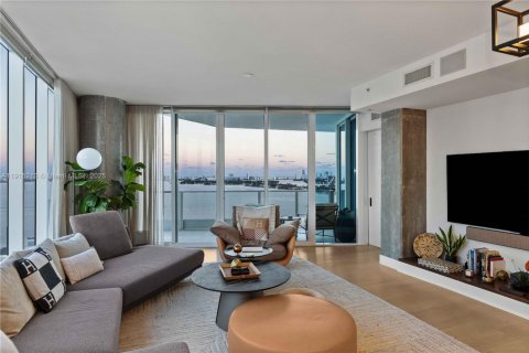 Copropriété à vendre à Miami, Floride: 2 chambres, 147.53 m2 № 1973581 - photo 6