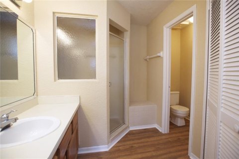 Condo in Winter Park, Florida, 2 bedrooms  № 2394394 - photo 11