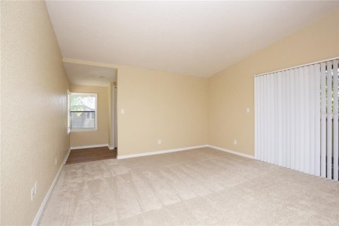 Condo in Winter Park, Florida, 2 bedrooms  № 2394394 - photo 5