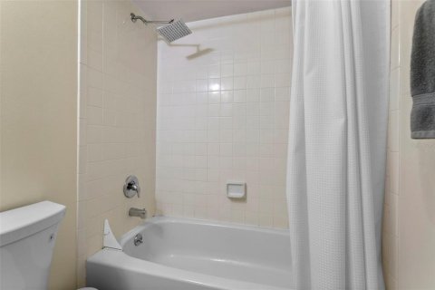 Duplex à vendre à Winter Park, Floride: 2 chambres, 100.89 m2 № 2151609 - photo 21