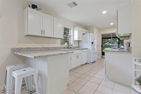 Duplex à vendre à Winter Park, Floride: 2 chambres, 100.89 m2 № 2151609 - photo 6