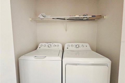 Condominio en alquiler en Orlando, Florida, 1 dormitorio, 78.22 m2 № 2304343 - foto 18