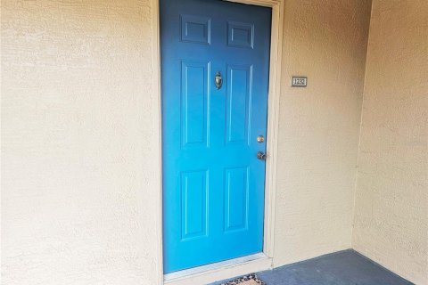 Condominio en alquiler en Orlando, Florida, 1 dormitorio, 78.22 m2 № 2304343 - foto 3