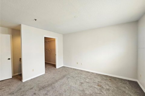 Condominio en alquiler en Orlando, Florida, 1 dormitorio, 78.22 m2 № 2304343 - foto 11
