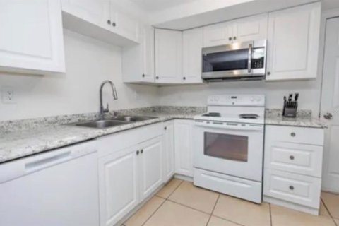 Villa ou maison à vendre à Holiday, Floride: 3 chambres, 97.27 m2 № 1562129 - photo 2