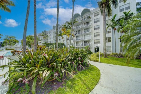 Condo in Miami, Florida, 2 bedrooms  № 1692574 - photo 7