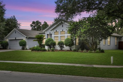 House in Apopka, Florida 4 bedrooms, 235.23 sq.m. № 2107660
