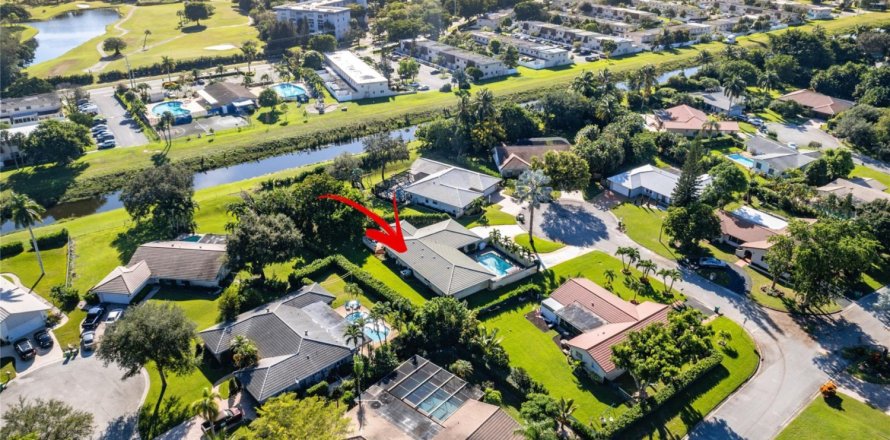 Casa en Coral Springs, Florida 3 dormitorios, 254.09 m2 № 1207420
