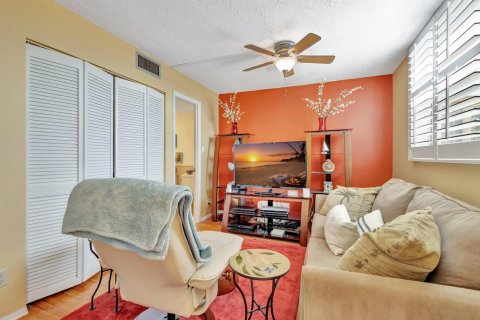 Copropriété à vendre à Boca Raton, Floride: 2 chambres, 120.77 m2 № 2240118 - photo 10