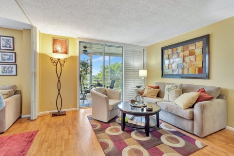 Copropriété à vendre à Boca Raton, Floride: 2 chambres, 120.77 m2 № 2240118 - photo 5
