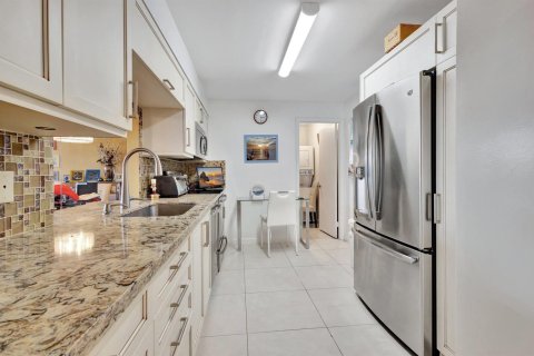 Copropriété à vendre à Boca Raton, Floride: 2 chambres, 120.77 m2 № 2240118 - photo 3