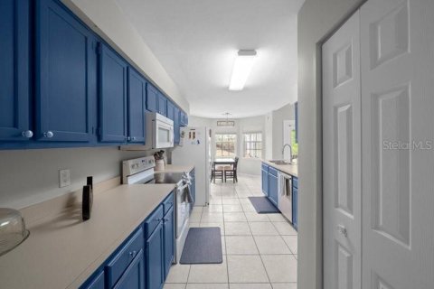 House in Gainesville, Florida 3 bedrooms, 148.74 sq.m. № 2368972 - photo 14