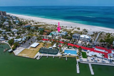 Casa en venta en Clearwater, Florida, 6 dormitorios, 345.5 m2 № 1677866 - foto 12