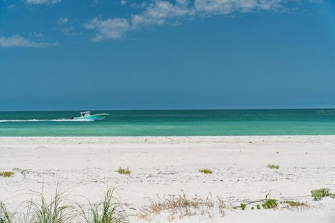 Casa en venta en Clearwater, Florida, 6 dormitorios, 345.5 m2 № 1677866 - foto 3