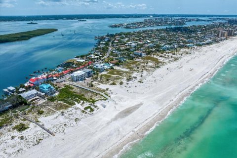 Casa en venta en Clearwater, Florida, 6 dormitorios, 345.5 m2 № 1677866 - foto 20