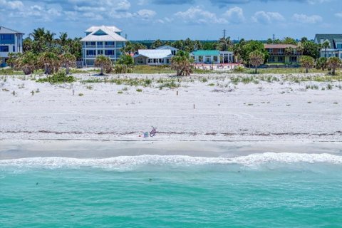 Casa en venta en Clearwater, Florida, 6 dormitorios, 345.5 m2 № 1677866 - foto 4