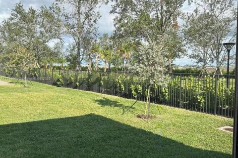 Villa ou maison à vendre à Port St. Lucie, Floride: 3 chambres, 209.4 m2 № 1846252 - photo 20