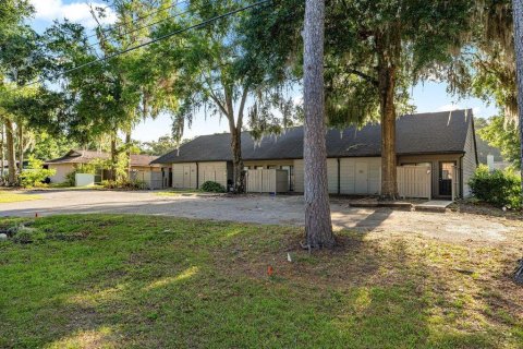 Immobilier commercial à Ocala, Floride 8 chambres, 359.53 m2 № 2097601