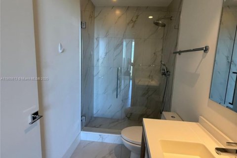 Condo in Sunrise, Florida, 3 bedrooms  № 1889729 - photo 9