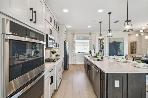 Casa en venta en Winter Garden, Florida, 3 dormitorios, 184.23 m2 № 2111338 - foto 2
