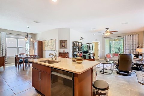 Casa en venta en Poinciana, Florida, 2 dormitorios, 154.03 m2 № 1903451 - foto 5