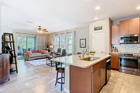 Casa en venta en Poinciana, Florida, 2 dormitorios, 154.03 m2 № 1903451 - foto 4