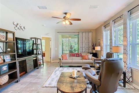Casa en venta en Poinciana, Florida, 2 dormitorios, 154.03 m2 № 1903451 - foto 9