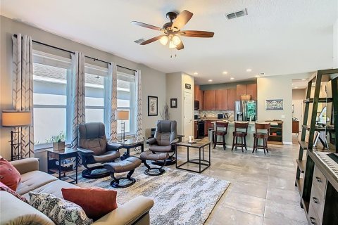 Casa en venta en Poinciana, Florida, 2 dormitorios, 154.03 m2 № 1903451 - foto 11