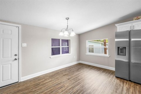 House in Mulberry, Florida 3 bedrooms, 144 sq.m. № 1725363 - photo 6