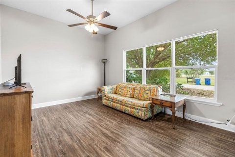 House in Mulberry, Florida 3 bedrooms, 144 sq.m. № 1725363 - photo 9