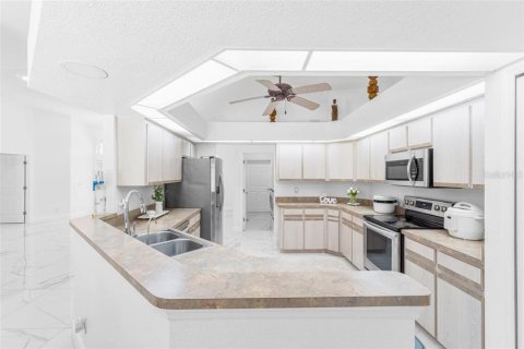 Villa ou maison à vendre à Port Charlotte, Floride: 3 chambres, 201.23 m2 № 1902001 - photo 24