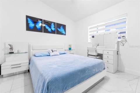 Villa ou maison à vendre à Port Charlotte, Floride: 3 chambres, 201.23 m2 № 1902001 - photo 19