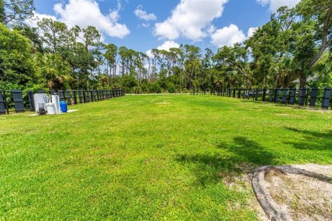 Villa ou maison à vendre à Port Charlotte, Floride: 3 chambres, 201.23 m2 № 1902001 - photo 30