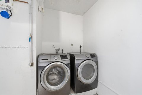 Adosado en venta en Davie, Florida, 4 dormitorios, 180.79 m2 № 2048668 - foto 16