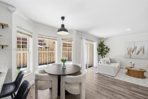 Adosado en venta en Davie, Florida, 4 dormitorios, 180.79 m2 № 2048668 - foto 12