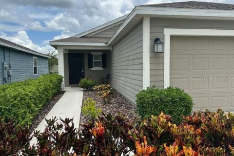 House in Kissimmee, Florida 3 bedrooms, 117.06 sq.m. № 1916569 - photo 2