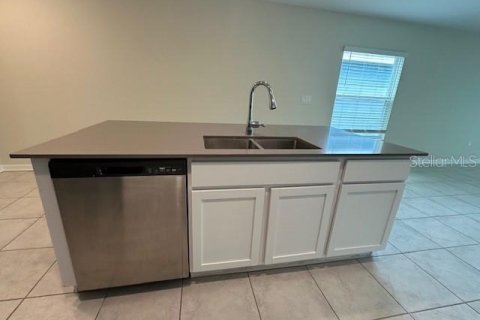 House in Kissimmee, Florida 3 bedrooms, 117.06 sq.m. № 1916569 - photo 11
