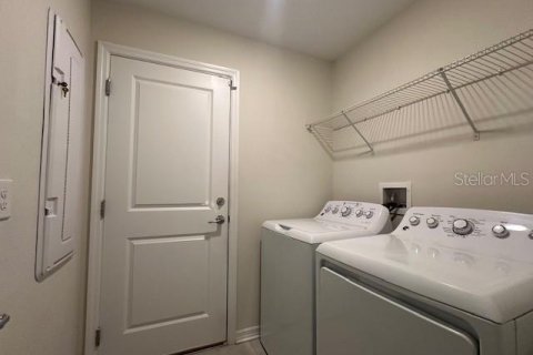 House in Kissimmee, Florida 3 bedrooms, 117.06 sq.m. № 1916569 - photo 17