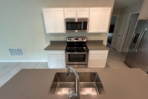 House in Kissimmee, Florida 3 bedrooms, 117.06 sq.m. № 1916569 - photo 8