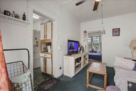 Immobilier commercial à vendre à Daytona Beach, Floride: 5 chambres, 276.11 m2 № 2149152 - photo 4