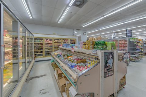 Купить коммерческую недвижимость в Тампа, Флорида 1448.72м2, № 1534079 - фото 11