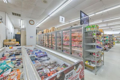 Купить коммерческую недвижимость в Тампа, Флорида 1448.72м2, № 1534079 - фото 12