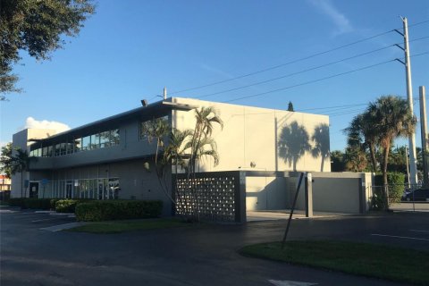 Commercial property in Dania Beach, Florida № 2173157 - photo 17