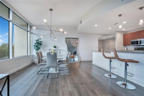 Condo in Orlando, Florida, 3 bedrooms № 2211594 - photo 21