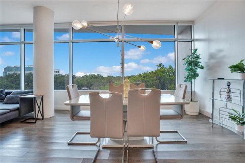 Condo in Orlando, Florida, 3 bedrooms № 2211594 - photo 16