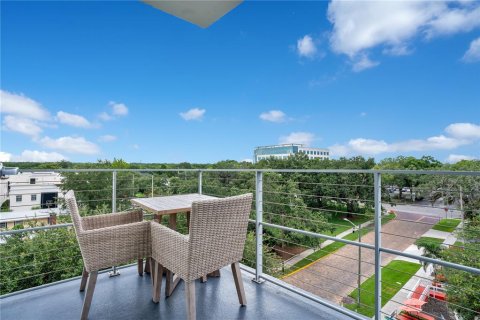 Condo in Orlando, Florida, 3 bedrooms № 2211594 - photo 25
